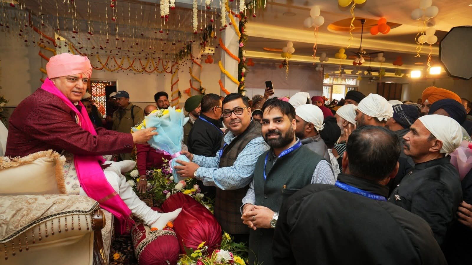 श्रीमहंत देवेन्द्र दास जी महाराज ने समाज के अंतिम व्यक्ति तक शिक्षा और स्वास्थ्य सुविधाएं पहुंचाने का संकल्प दोहराया