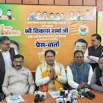 महापौर विकास शर्मा ने कहा कि 15 फरवरी से 23 फरवरी तक प्रतिदिन गांधी पार्क में विविध सांस्कृतिक कार्यक्रम आयोजित किए जाएंगे।