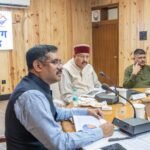 हरिद्वार में 2027 में होने वाले अर्ध कुंभ मेले को देखते हुए नदियों का चैनेलाइजेशन, स्ट्रांम वाटर मास्टर ड्रेनेज सिस्टम का कार्य समयबद्ध ढंग से किया जाये : महाराज 