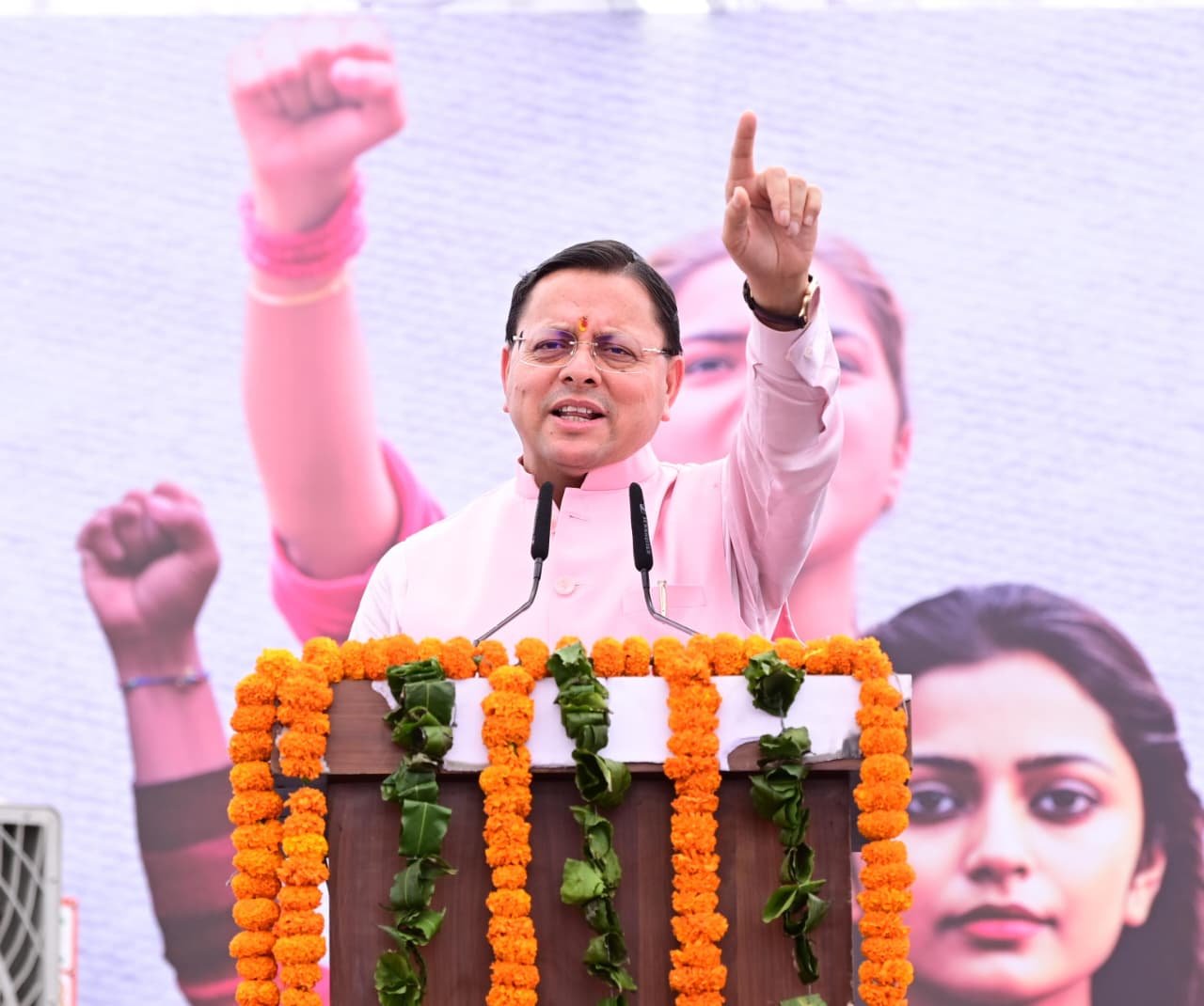 कांग्रेस पर दोहरे चरित्र का आरोप—दिल्ली में विरोध, प्रदेश में दिखावा 