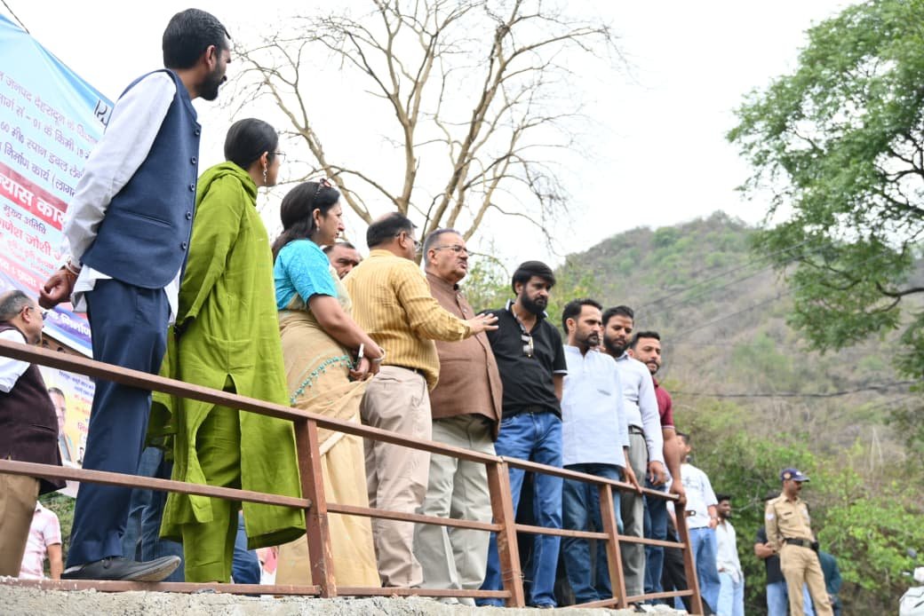 गणेश जोशी ने 12 करोड़ 17 लाख लागत के पुल निर्माण कार्य की रखी आधारशिला