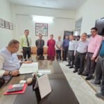 मंत्री गणेश जोशी ने ऊर्जा संरक्षण की दिशा में सप्ताह में एक दिन आंशिक “वर्क फ्रॉम होम” प्रणाली के माध्यम से कार्य करने पर भी जोर दिया      