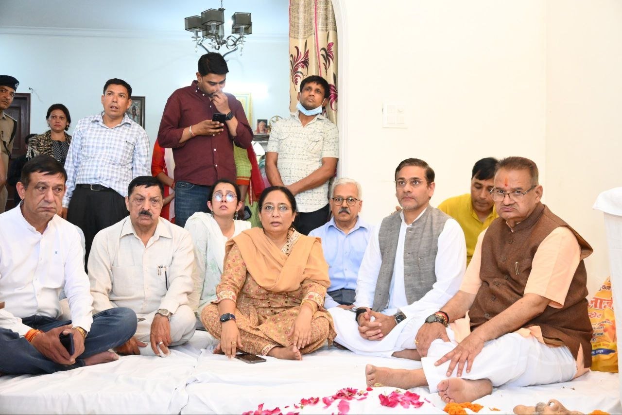 गणेश जोशी ने कहा- भुवन चंद्र खंडूड़ी ने जनसेवा को जीवन का उद्देश्य बनाया