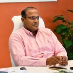 मुख्य निर्वाचन अधिकारी डॉ. बी.वी.आर. सी. पुरुषोत्तम ने बड़ी आवासीय सोसायटियों में नोडल अधिकारी तैनात कर कैंप लगाने के निर्देश दिए