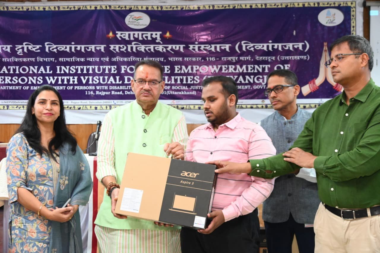 कैबिनेट मंत्री गणेश जोशी ने कहा- राज्य सरकार दिव्यांगजनों को सभी मूलभूत सुविधाएं दिलाने के लिए प्रतिबद्ध