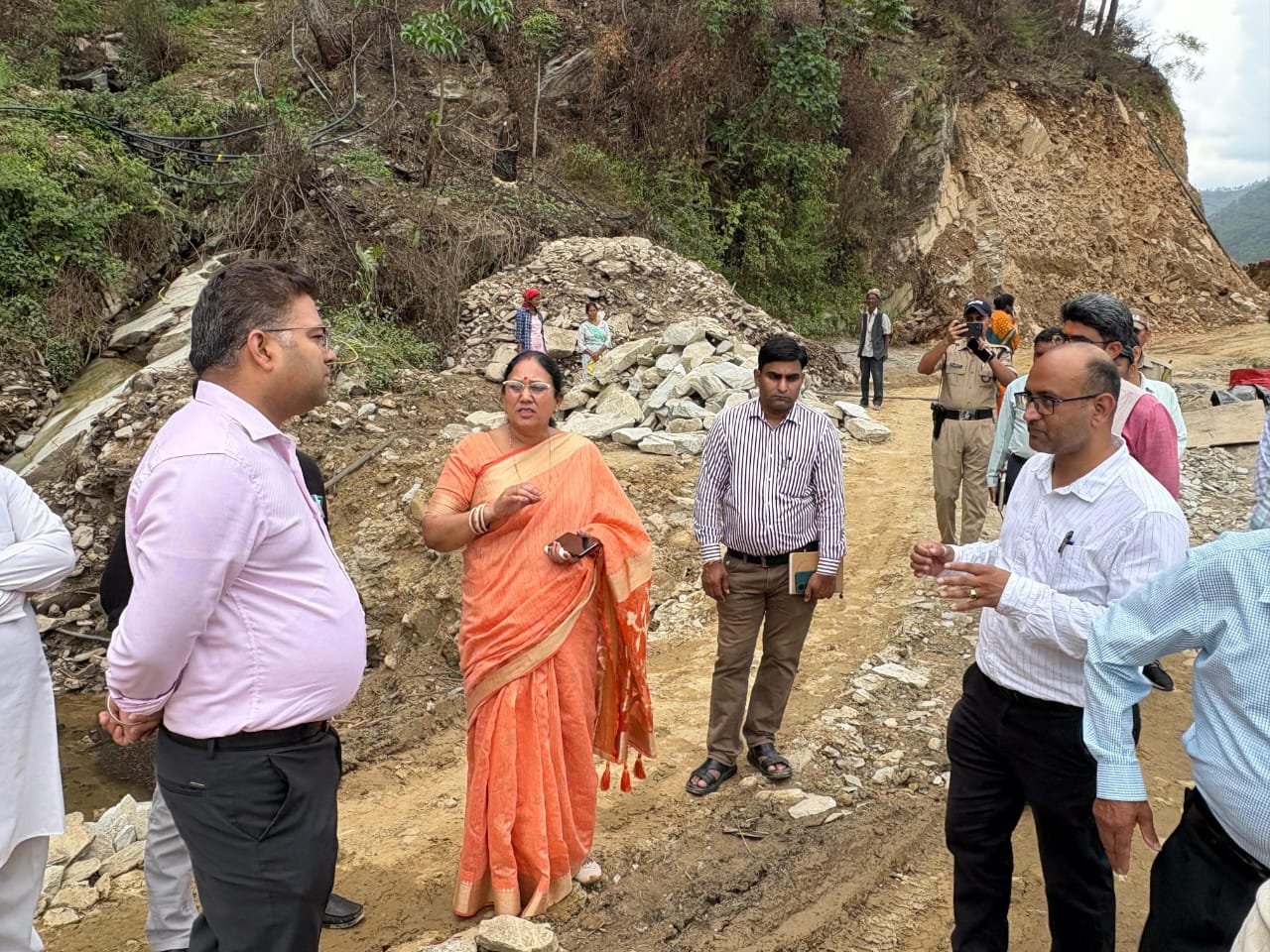विधायक आशा नौटियाल बोलीं—अगस्त्यमुनि बाईपास में जल निकासी व्यवस्था हो वैज्ञानिक और मजबूत