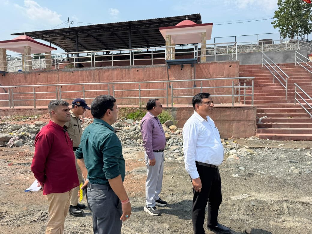 एमडीडीए उपाध्यक्ष बंशीधर तिवारी ने मुख्यमंत्री धामी के विजन को धरातल पर उतारने के लिए विकास कार्यों में लाई तेजी