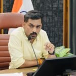 निर्धारित समयसीमा के भीतर सभी लंबित प्रकरणों का निस्तारण सुनिश्चित करें: डीएम