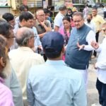 कैबिनेट मंत्री गणेश जोशी ने चिड़ोंवाली मंदाकिनी विहार में पुल की स्थिति का किया निरीक्षण