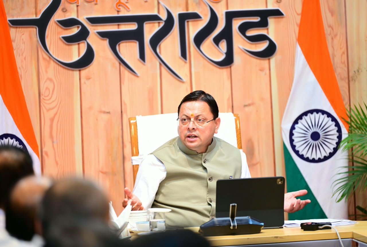 मुख्यमंत्री पुष्कर सिंह धामी ने अवैध निर्माण की रियल टाइम निगरानी के दिए निर्देश, मिलीभगत पर अधिकारियों पर होगी कड़ी कार्रवाई