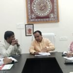 कैबिनेट मंत्री डॉ धन सिंह रावत ने आपदा प्रभावित क्षेत्रों में आवागमन व पेयजल व्यवस्था बहाल करने के दिए निर्देश