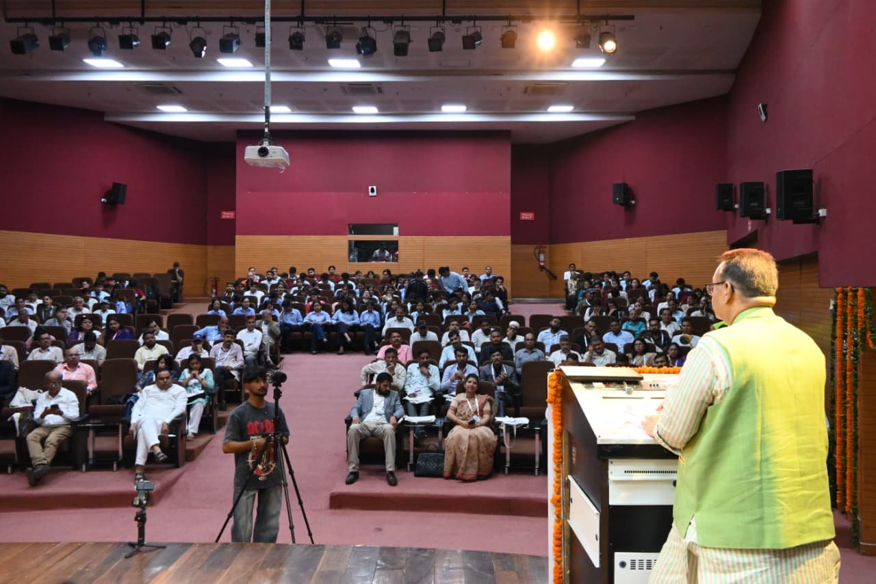 कृषि मंत्री गणेश जोशी ने कहा, सहकारिता के माध्यम से किसानों और महिला समूहों को बाजार से जोड़कर आर्थिक स्थिति मजबूत की जा सकती है