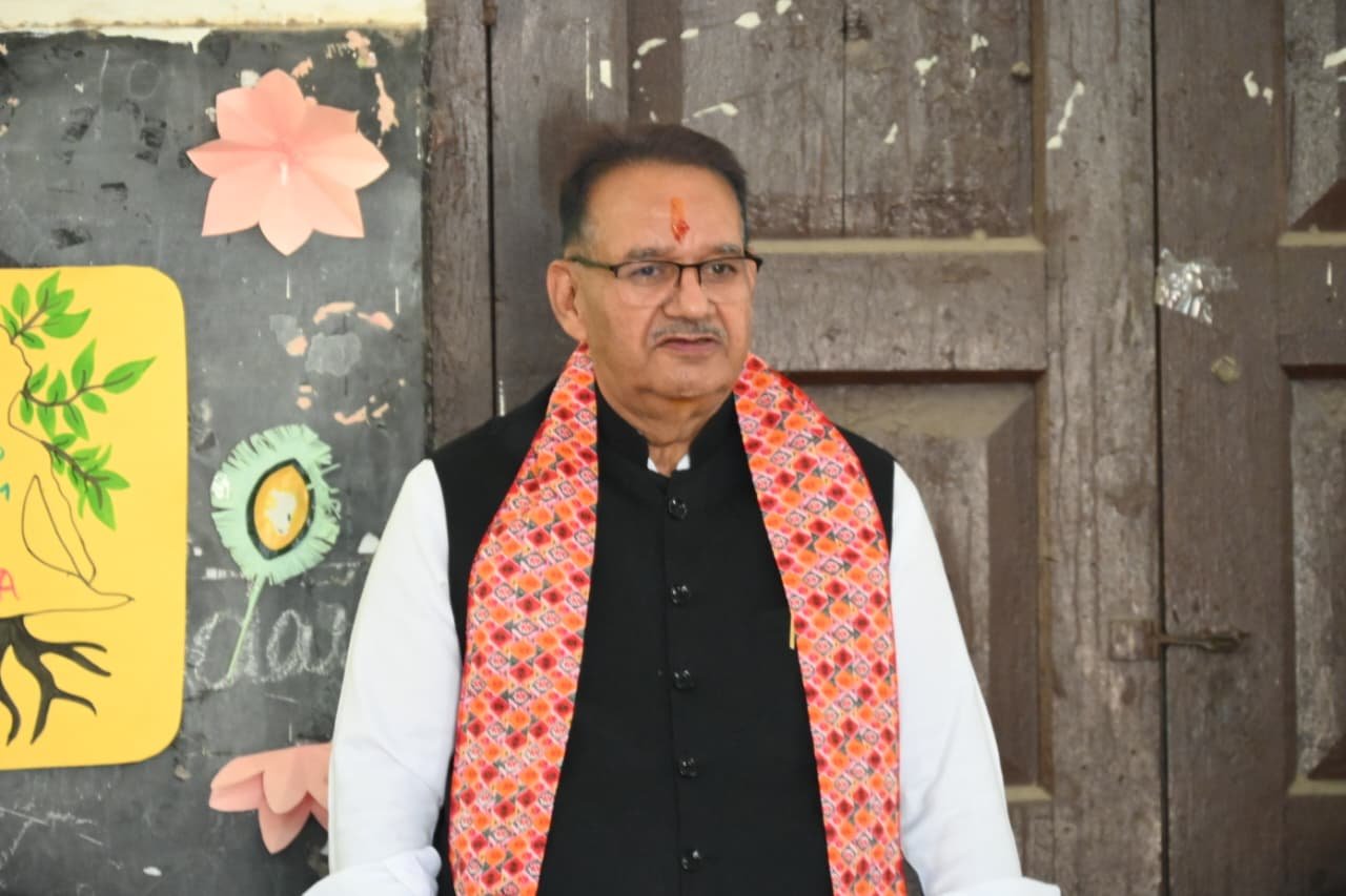 कैबिनेट मंत्री गणेश जोशी ने विद्यार्थियों से शिक्षा के साथ संस्कार, अनुशासन और राष्ट्रहित को प्राथमिकता देने का किया आह्वान