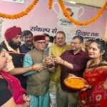 समाज कल्याण मंत्री खजानदास ने चार परिवारों को पुत्रियों की शादी के लिए 50-50 हजार की राशि के चैक प्रदान किए