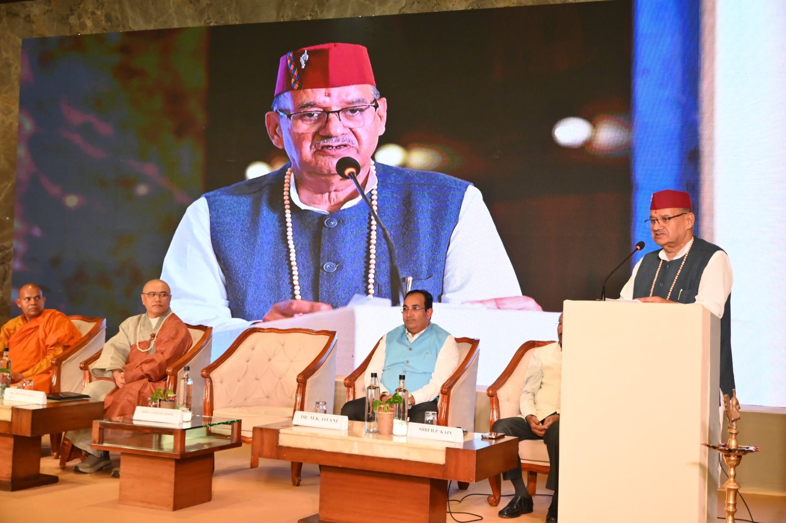 कैबिनेट मंत्री गणेश जोशी ने अंतरराष्ट्रीय बौद्ध सम्मेलन के आयोजकों को दी बधाई एवं शुभकामनाएं